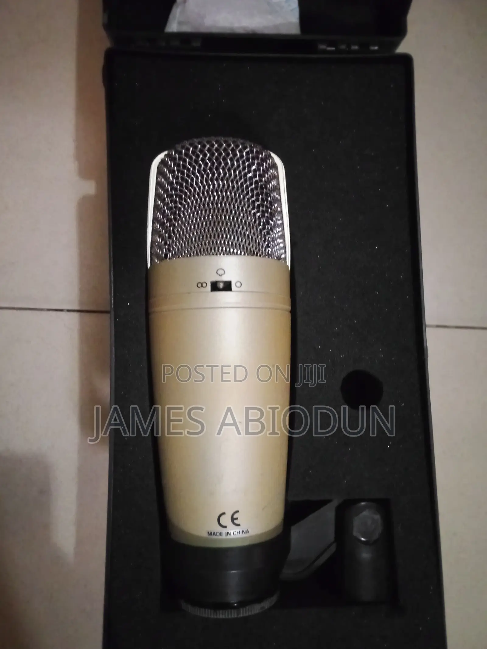 Behringer C3