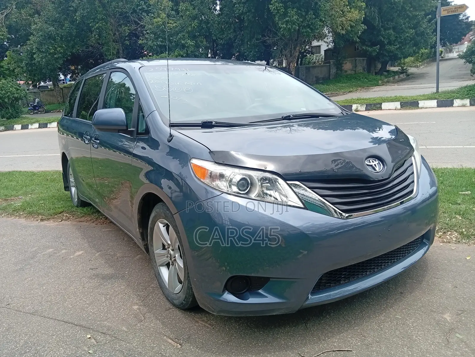 Toyota Sienna 2014 Black