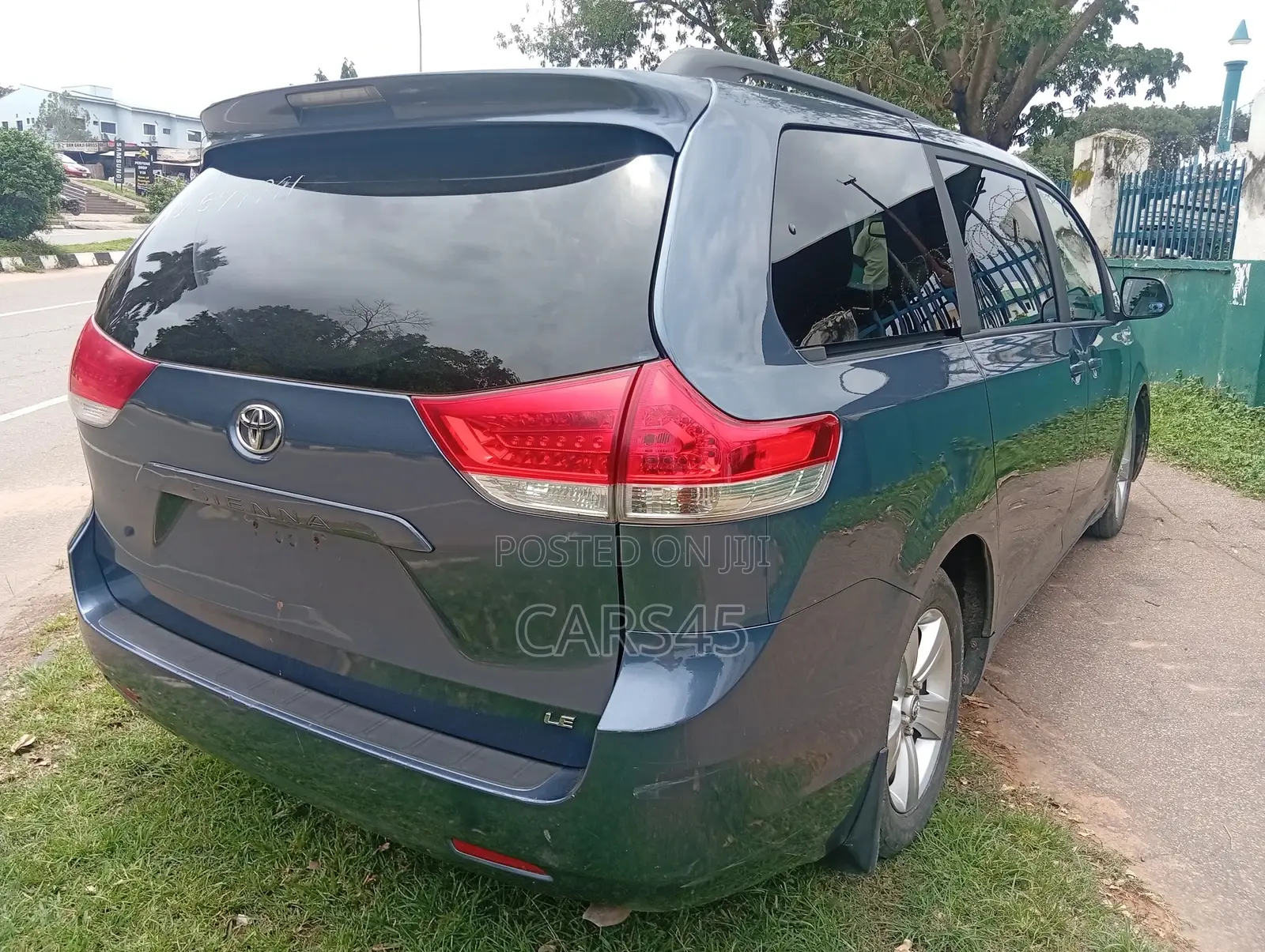 Toyota Sienna 2014 Black
