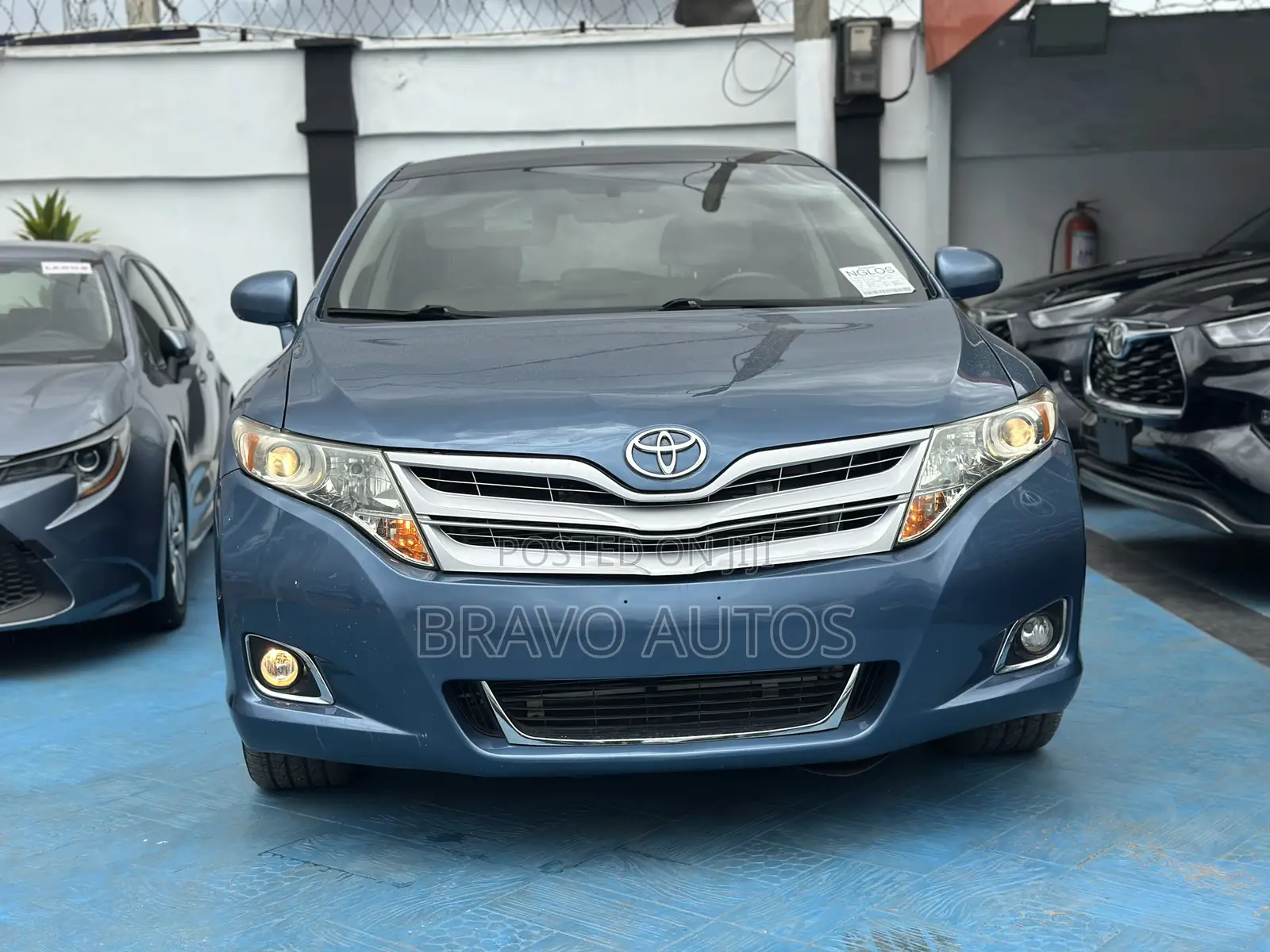 Toyota Venza XLE 2010 Blue