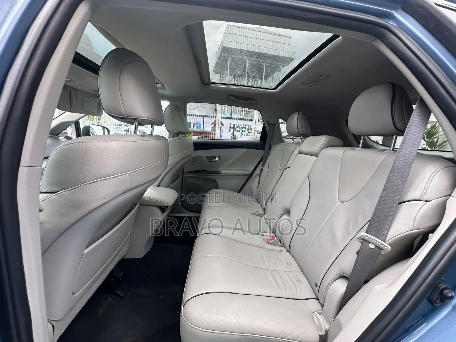 Toyota Venza XLE 2010 Blue