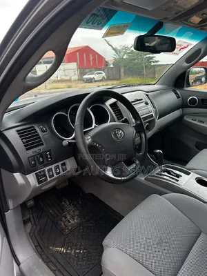 Toyota Tacoma 2011 Gray