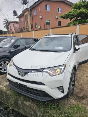 Toyota RAV4 2017 White