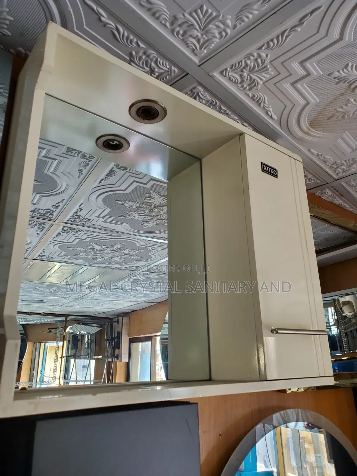 Excutve Cabinet Mirror With Light