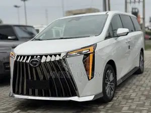 New GAC GM8 2025 White