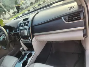 Toyota Camry 2014 Silver