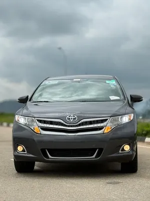 Toyota Venza XLE 4dr Wagon AWD (3.5L 6cyl 6A) 2014 Gray