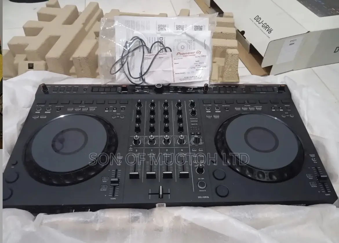 AlphaTheta DDJ-GRV6 Four Channels DJ Controller