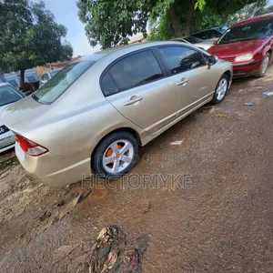 Honda Civic 2008 Gold