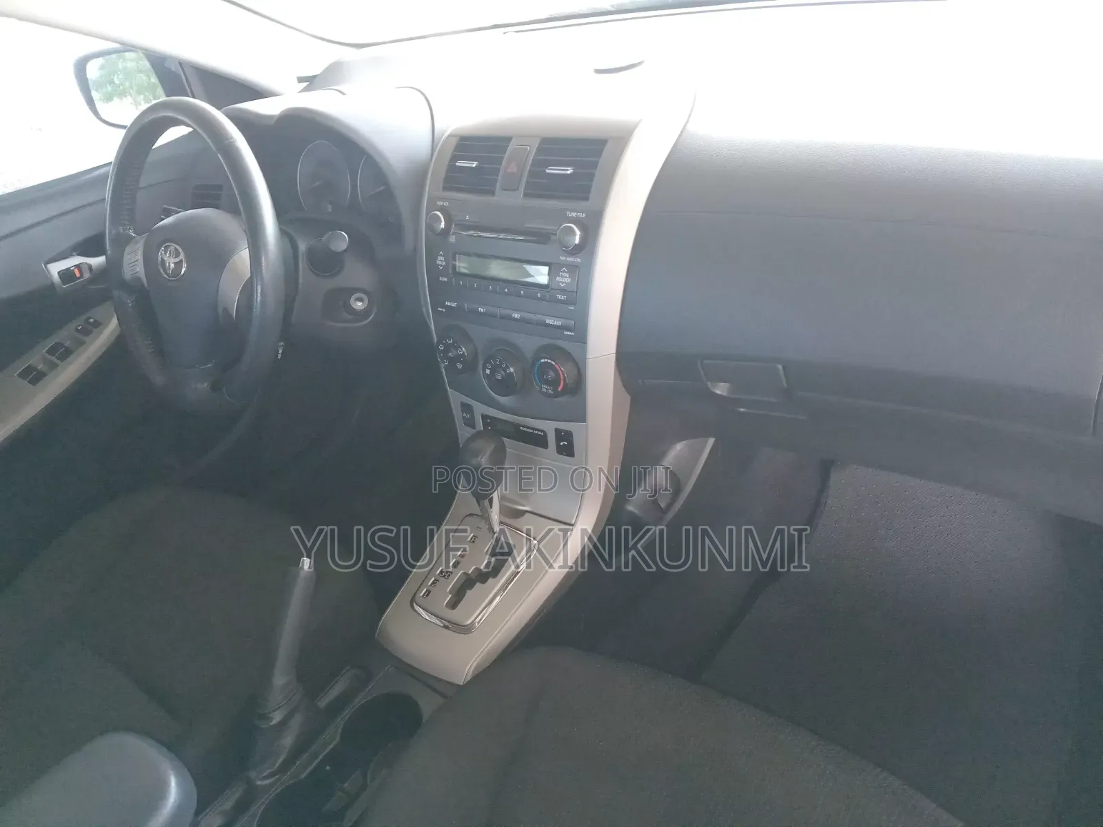 Toyota Corolla 2010 Gray