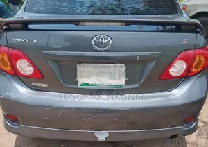 Toyota Corolla 2010 Gray