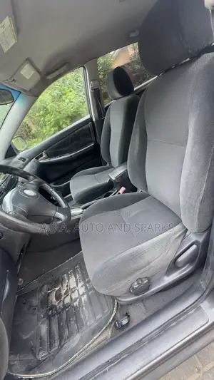 Toyota Corolla 2004 Gray