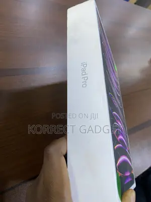 New Apple iPad Pro 12.9 (2022) 1 TB Gray