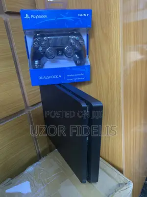 PlayStation 4 Slim