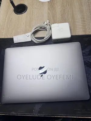 Laptop Apple MacBook 2018 16GB Intel Core i7 SSD 512GB