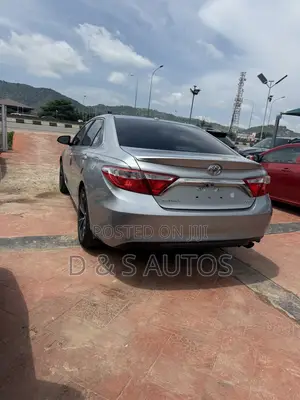 Toyota Camry XSE 4dr Sedan (2.5l 4cyl 6A) 2016 Silver