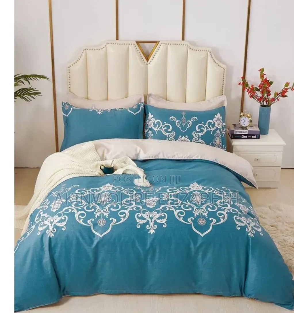 Americans Polish Cotton Bedsheets and Duvet