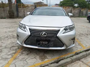 Lexus ES 2013 Silver
