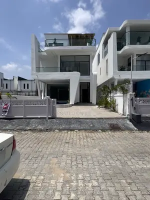 5bdrm Duplex in Chevron Lekki for sale