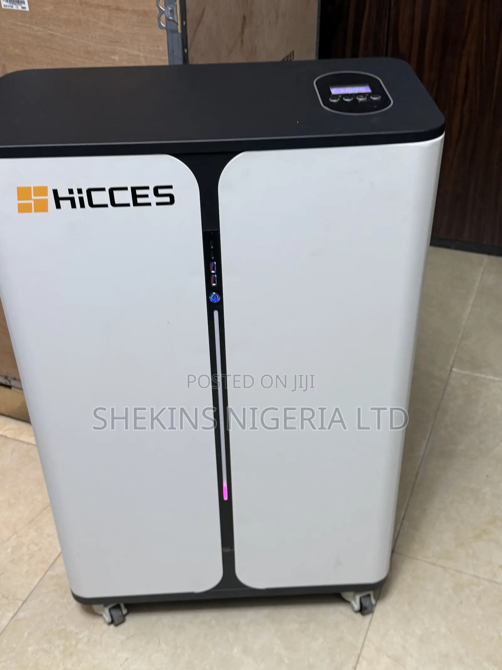 Hicces Solar Generator