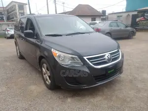 Volkswagen Routan 2011 Black