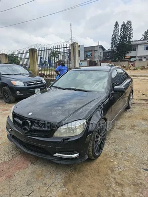 Mercedes-Benz C300 2010 Black