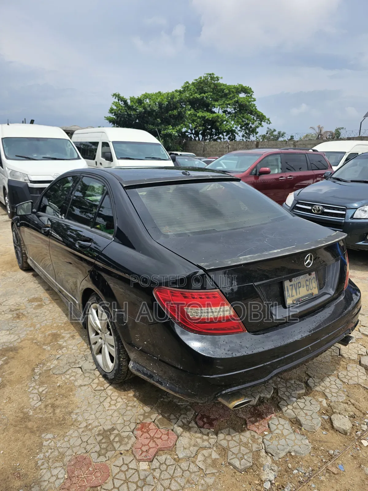 Mercedes-Benz C300 2010 Black