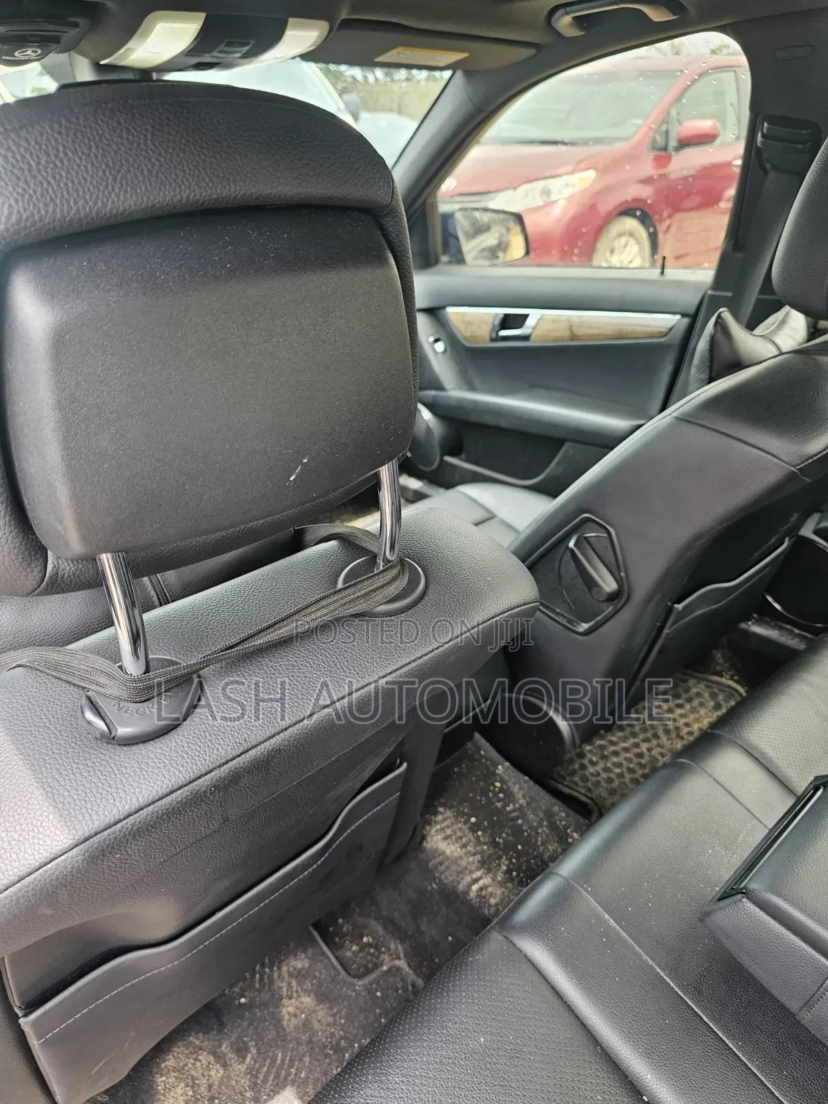 Mercedes-Benz C300 2010 Black