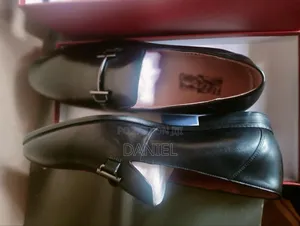 Men's Shoe