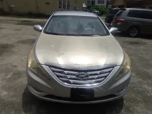 Hyundai Sonata 2011 Silver