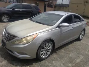 Hyundai Sonata 2011 Silver
