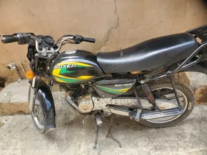 Bajaj Boxer 2025 Black