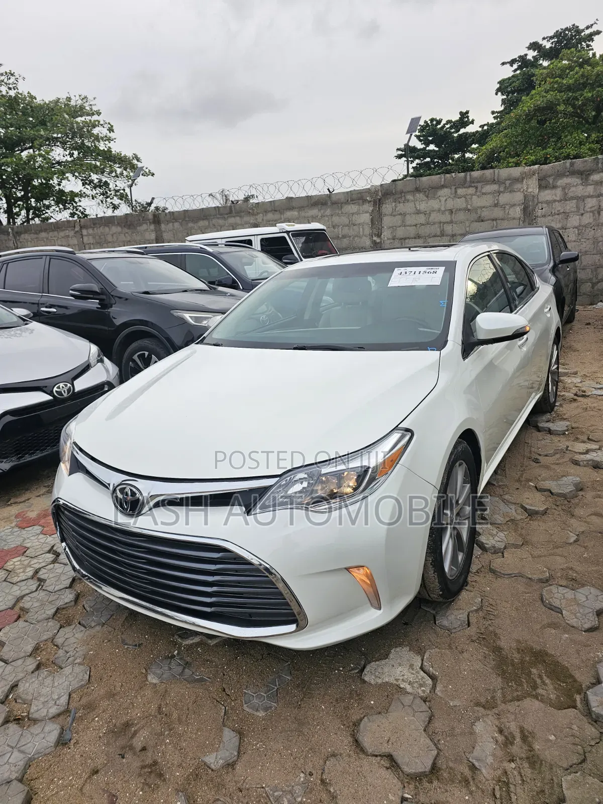 Toyota Avalon 2014 White