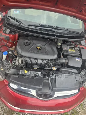 Hyundai Elantra GLS 2012 Red
