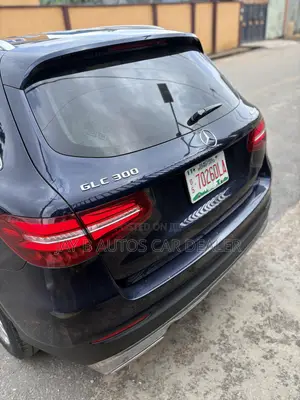 Mercedes-Benz GLC-Class 2018 Blue