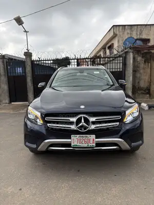 Mercedes-Benz GLC-Class 2018 Blue