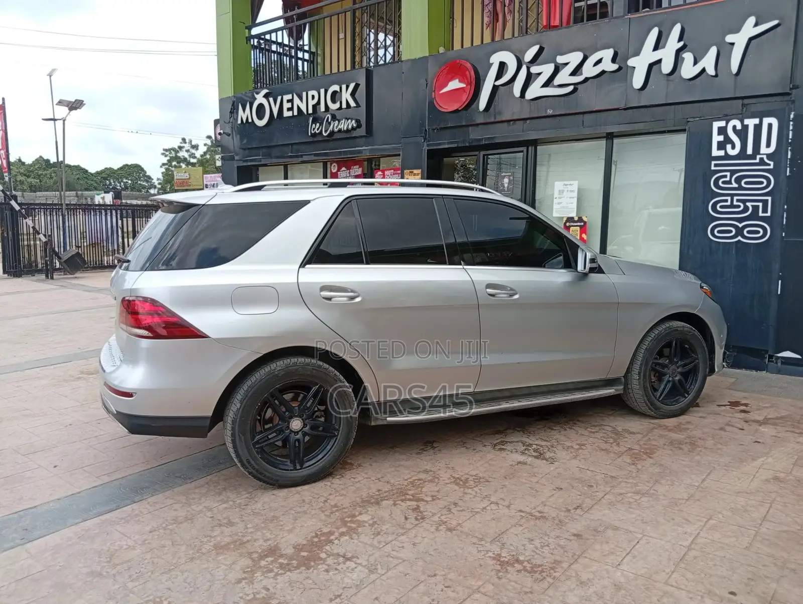 Mercedes-Benz GLE-Class 2017 Silver