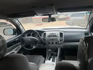 Toyota Tacoma 2008 White