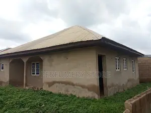 2bdrm Apartment in Dagbolu Community, Osogbo for sale