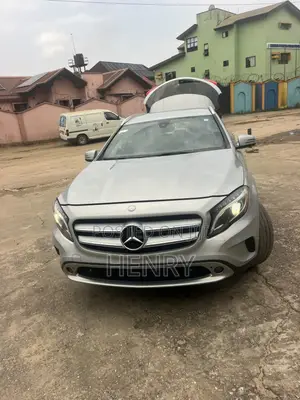 Mercedes-Benz GLA 250 2015 Gray