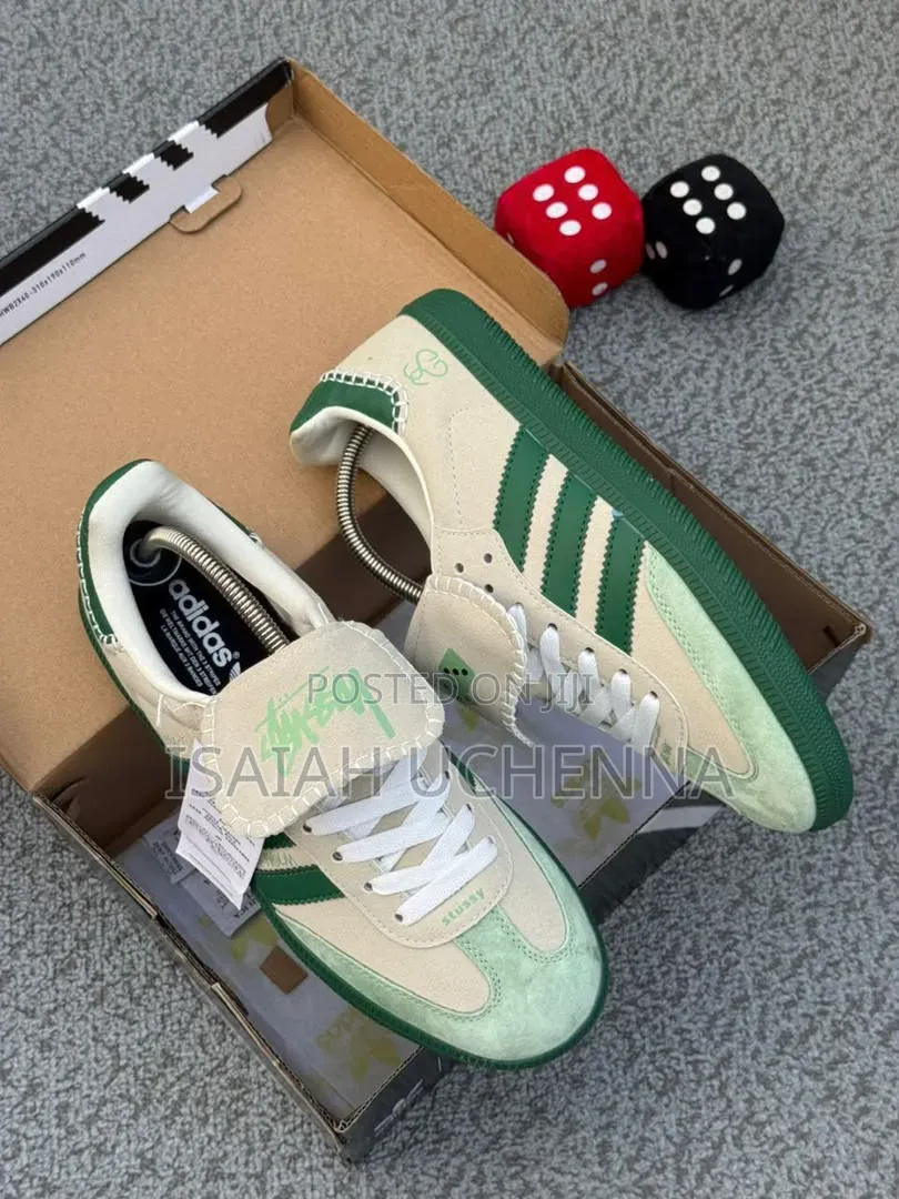 Adidas Sneaker