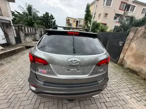 Hyundai Santa Fe Limited AWD 2017 Gray