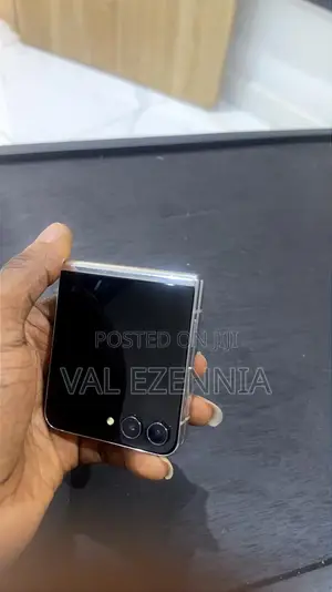 Samsung Galaxy Z Flip5 256 GB White