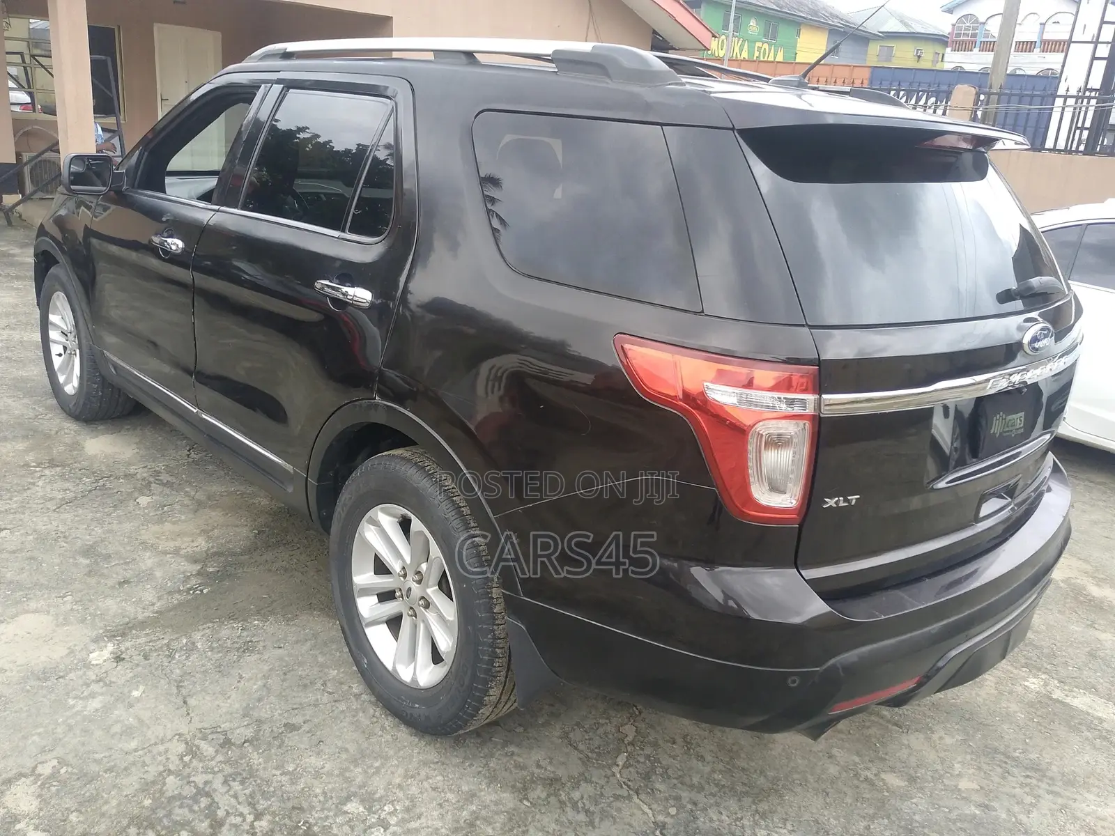 Ford Explorer 2012 Brown