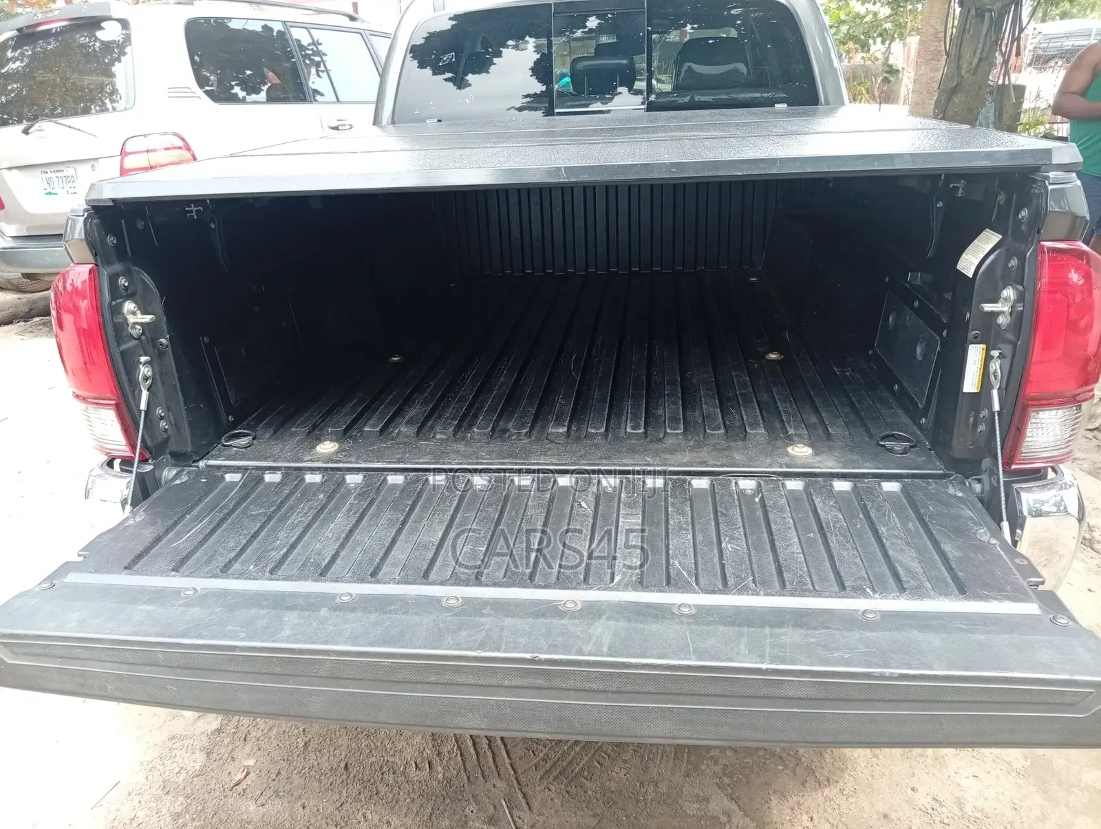 Toyota Tacoma 2018 Gray