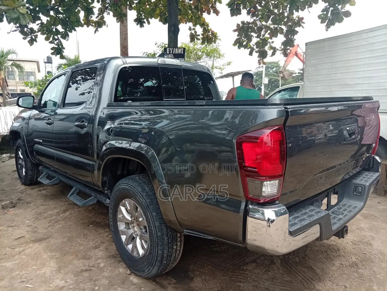 Toyota Tacoma 2018 Gray