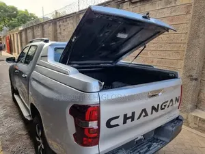TRD Spoiler Hilux