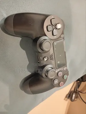 Playstation 4 Dualshock Wireless Pad for Sale