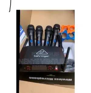 BERINGER 4-1 Wireless Microphone