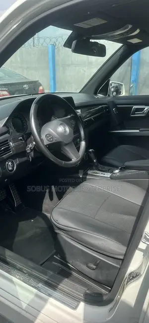 Mercedes-Benz GLK-Class 350 4MATIC 2012 White